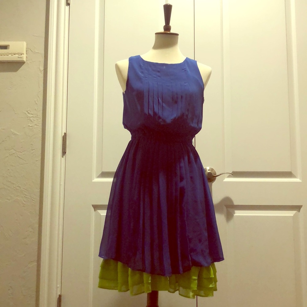 Just Taylor blue and green dress